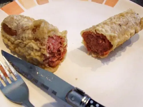 Foto von Schottischer Roter Pudding (Red Pudding) – fertig angerichtet