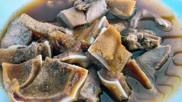 Foto von Sekba (Chinesisch-Indonesischer Schweine-Eintopf) – fertig angerichtet