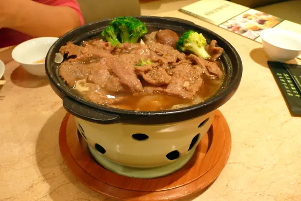 Foto von Shacha-Rindfleisch – fertig angerichtet