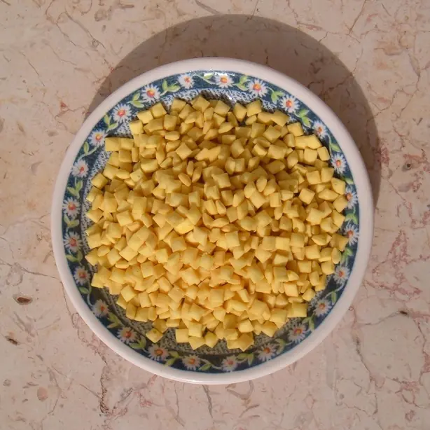 Foto von Shkedei Marak (Israelische Suppenmandeln) – fertig angerichtet