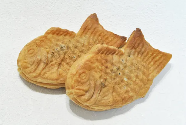 Foto von Taiyaki (Japanisches Waffelgebäck in Fischform) – fertig angerichtet
