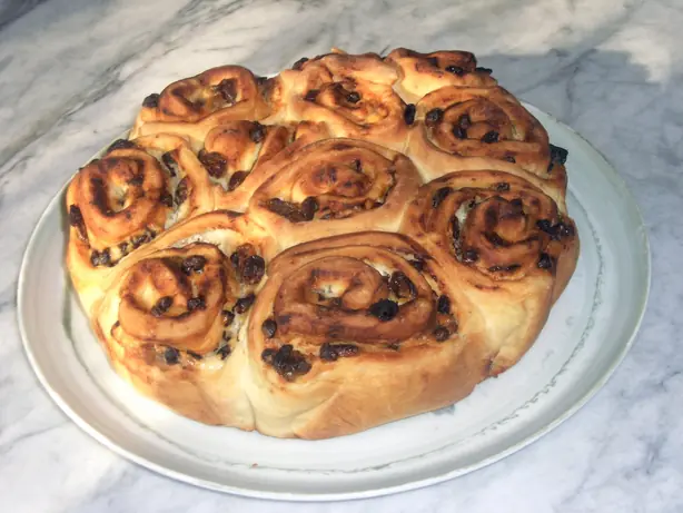 Foto von Torta delle Rose – fertig angerichtet