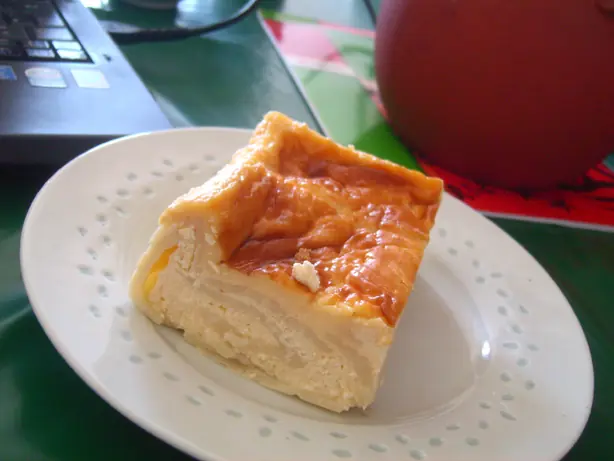 Foto von Wiener Millirahmstrudel – Der legendäre Strudel-Klassiker – fertig angerichtet