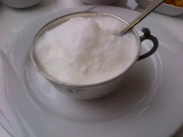 Wikipedia-Bild - Yayık_ayranı.jpg - Foto: E4024 - CC BY-SA 4.0