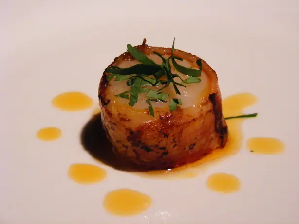 Wikipedia-Bild - Bacon-wrapped_scallop.jpg - Foto: FotoosVanRobin - CC BY-SA 2.0