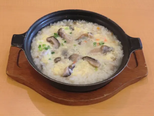 Foto von Zosui (Japanische Reissuppe) – fertig angerichtet