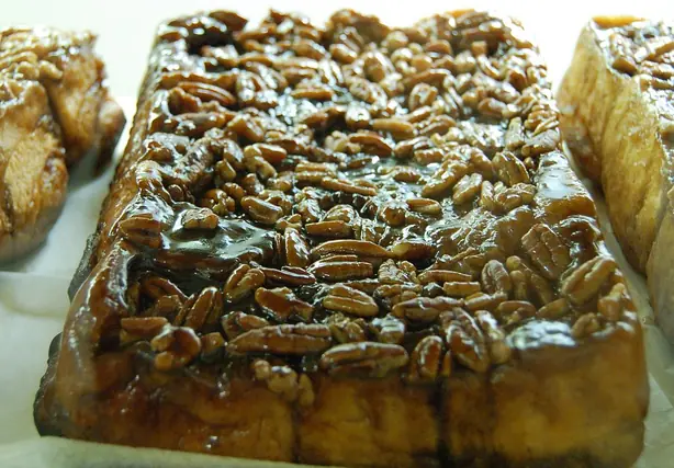 Sticky Bun and Nuts Loaf 2300px – Foto: Photo by and (c)2006 Derek Ram (CC BY-SA 2.5)