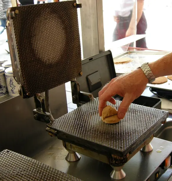 Foto von Holländische Stroopwafels klassisch – fertig angerichtet