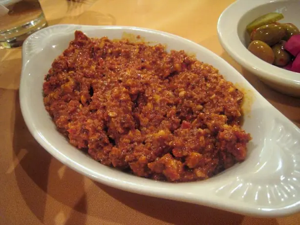 Foto von Arabisches Muhammara klassisch – fertig angerichtet