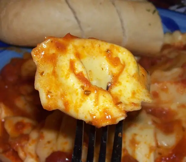 Foto von Klassische Tortelloni Ricotta-Spinaci – fertig angerichtet