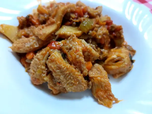 Foto von Florentiner Kutteln Trippa alla fiorentina – fertig angerichtet