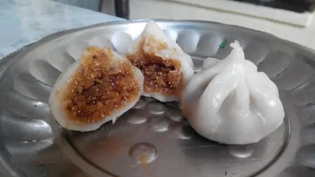 Ukadiche Modak, full and split – Foto: Dharmadhyaksha (CC BY-SA 4.0)