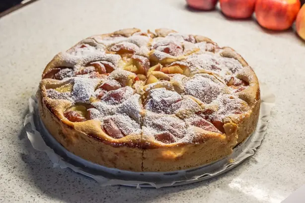 Veganer Apfelkuchen (44171198905) – Foto: Maja Dumat from Deutschland (G (CC BY 2.0)