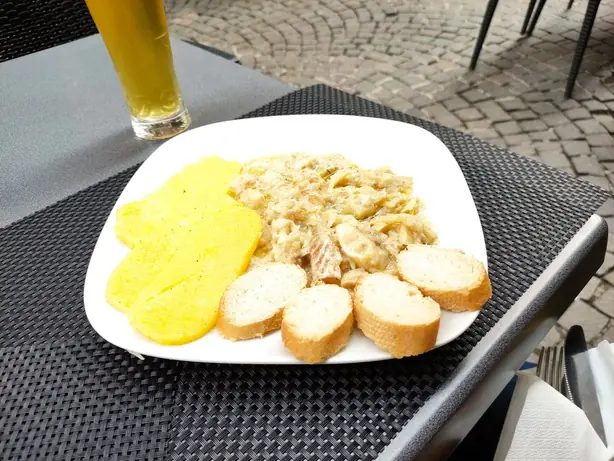 Foto von Baccalà alla vicentina – venetisch – fertig angerichtet