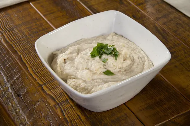 White bean dip with garnish – Foto: Didriks from Cambridge, MA, US (CC BY 2.0)