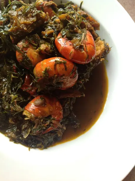 Foto von Afang-Suppe aus Nigeria – fertig angerichtet