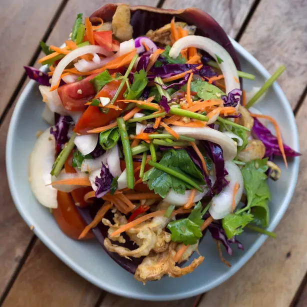 Foto von Klassischer Teochew Duck Rice – fertig angerichtet