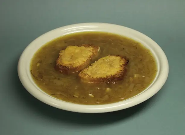 Foto von Belgische Zwiebelsuppe – fertig angerichtet
